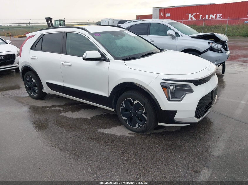 2023 Kia Niro VIN KNDCR3L15P5044887 — IAAI salvage auction photo