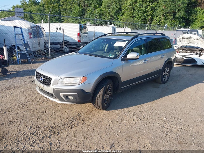 2014 Volvo Xc70 VIN YV4940BZ8E1178910 IAAI salvage auction — NORMAL WEAR, Clear-Dealer Only (Maryland), sold $125 on 2026-07-28 (photo 2)