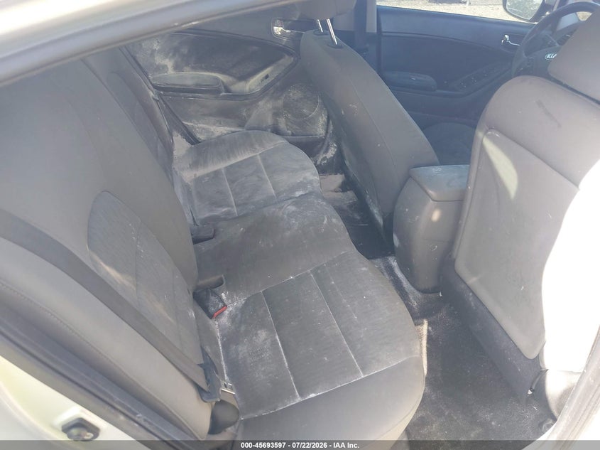 2015 Kia Forte VIN KNAFK4A68F5331514 IAAI salvage auction — REAR END, Wait Title, sold $525 on 2026-08-02 (photo 8)