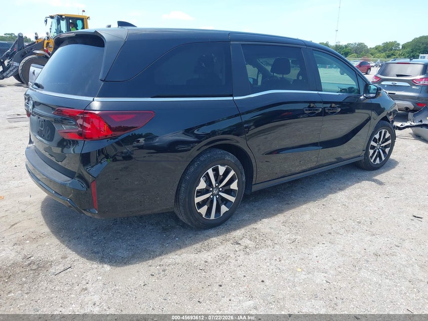 2025 Honda Odyssey VIN 5FNRL6H60SB003737 IAAI salvage auction — FRONT END, Wait Title, sold $11,200 on 2026-09-03 (photo 4)