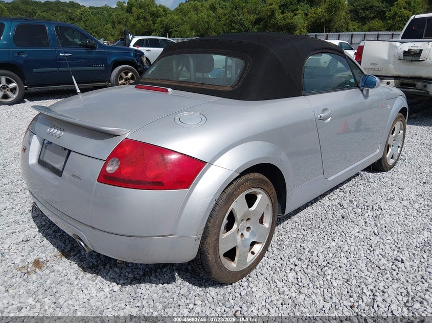 2001 Audi Tt VIN TRUUT28N611045501 IAAI salvage auction — NORMAL WEAR, Clear (Alabama), sold $250 on 2026-08-23 (photo 4)