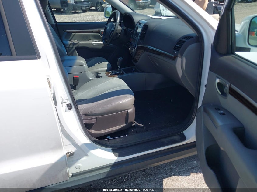 2011 Hyundai Santa fe VIN 5XYZHDAG3BG048995 IAAI salvage auction — NORMAL WEAR, Clear (Illinois), sold $225 on 2026-07-29 (photo 5)