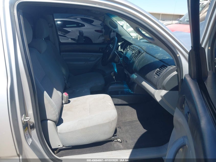 2014 Toyota Tacoma VIN 5TFNX4CNXEX037572 IAAI salvage auction — FRONT END, Salvage (California), sold $2,150 on 2026-08-02 (photo 8)