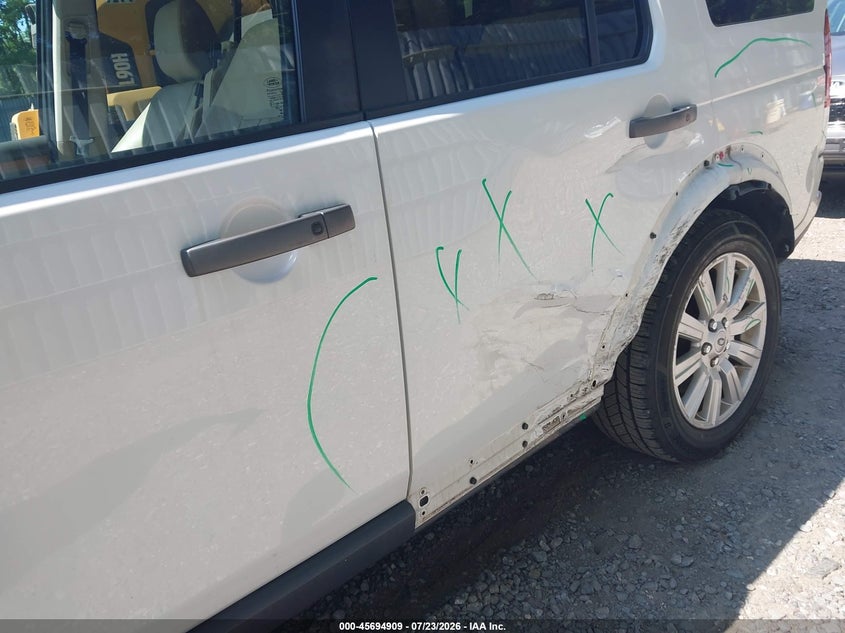 2013 Land rover Lr4 VIN SALAG2D44DA670992 IAAI salvage auction — SIDE, Salvage Title, sold $2,550 on 2026-08-23 (photo 6)