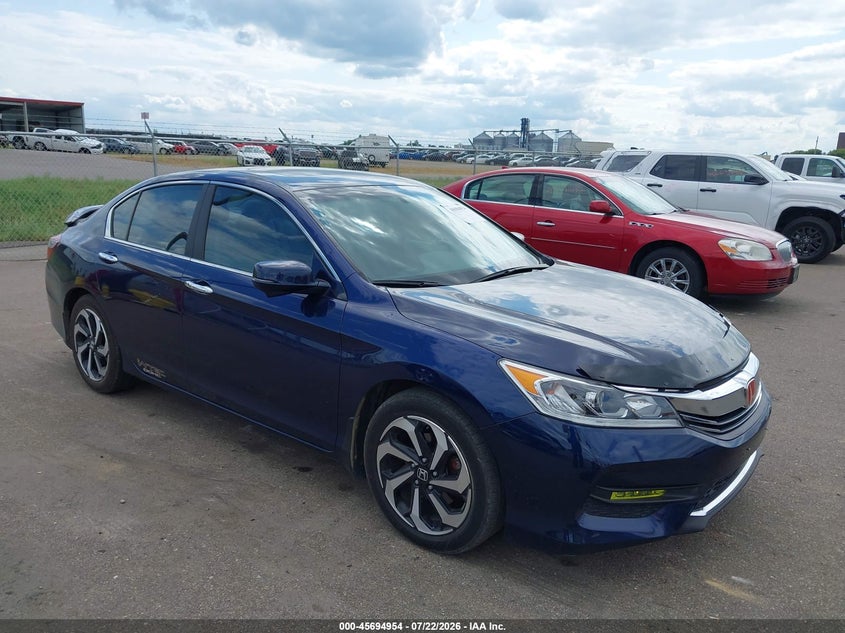 2016 Honda Accord VIN 1HGCR2F80GA028348 — IAAI salvage auction photo