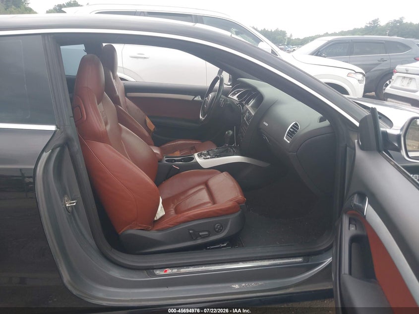 2012 Audi S5 VIN WAUCVAFR0CA001431 IAAI salvage auction — NORMAL WEAR, Reconstructed (Massachusetts), sold $1,900 on 2026-07-31 (photo 5)