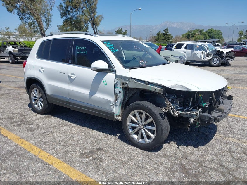 2017 Volkswagen Tiguan VIN WVGRV7AX9HW503608 IAAI salvage auction — LEFT FRONT, Salvage Title, sold $975 on 2026-08-11 (photo 1)