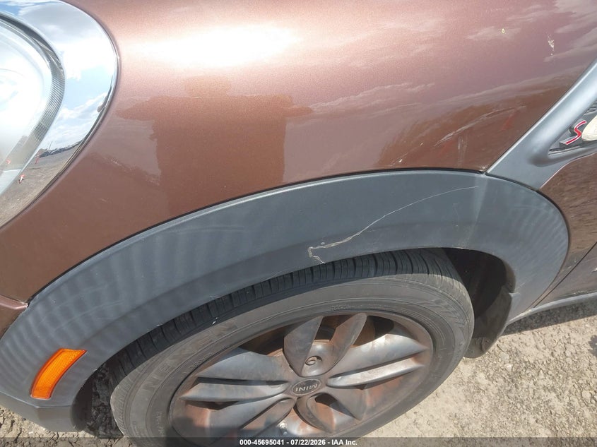 2013 Mini Countryman VIN WMWZC5C59DWP31805 IAAI salvage auction — NORMAL WEAR, Clear (New York), sold $525 on 2026-07-28 (photo 6)