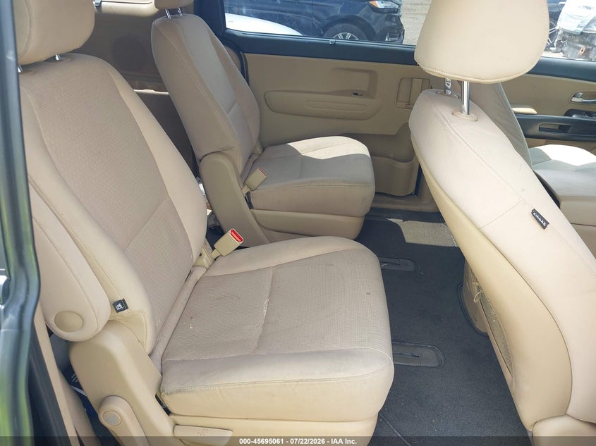 2016 Kia SEDONA VIN KNDMB5C19G6188781 IAAI salvage auction — NORMAL WEAR, Clear (Massachusetts), sold $325 on 2026-07-24 (photo 8)