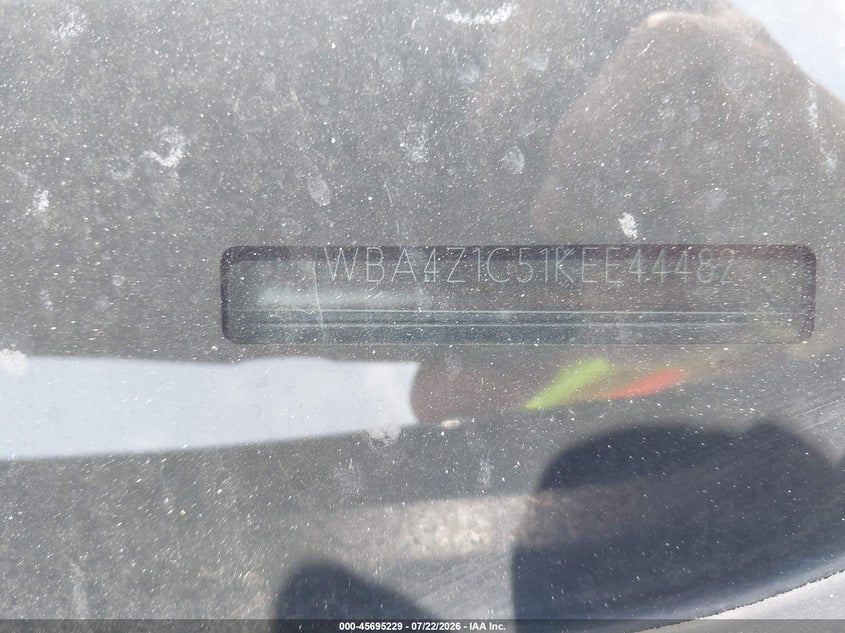 2019 BMW 4er VIN WBA4Z1C51KEE44482 IAAI salvage auction — REAR END, Salvage Title, sold $25 on 2026-08-15 (photo 9)