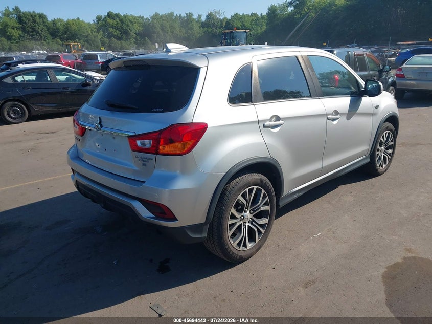 2018 Mitsubishi Outlander sport VIN JA4AR3AW9JU012585 IAAI salvage auction — NORMAL WEAR, Clear (Connecticut), sold $1,250 on 2026-08-01 (photo 4)