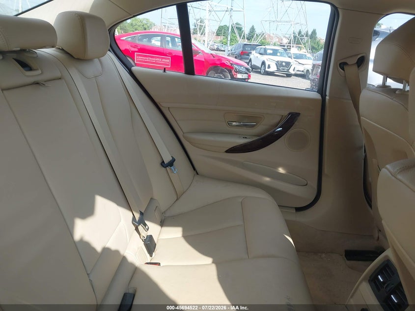 2013 BMW 3 series VIN WBA3B3C54DF530648 IAAI salvage auction — NORMAL WEAR, Regular (South Dakota), sold $800 on 2026-07-24 (photo 8)