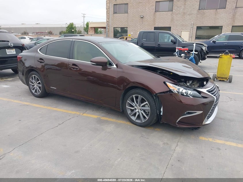 2018 Lexus ES VIN JTHBW1GG4J2169457 IAAI salvage auction — LEFT FRONT, Salvage (California), sold $6,000 on 2026-08-03 (photo 1)
