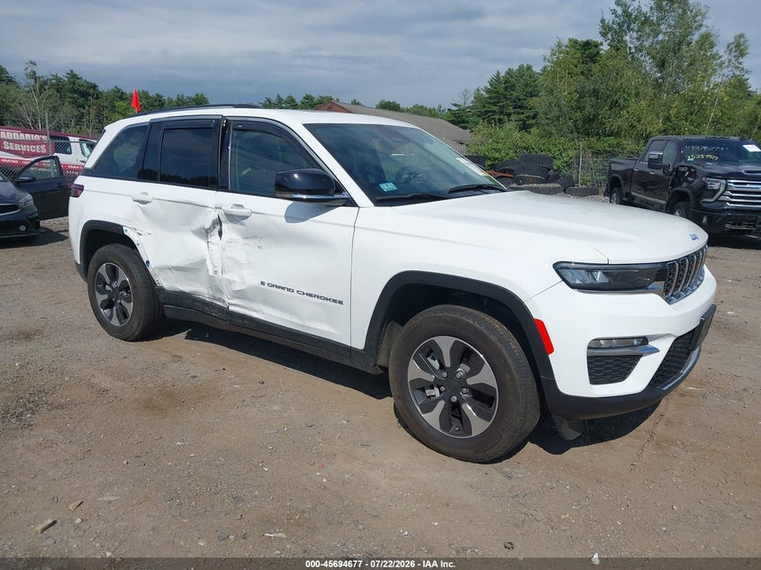 2023 Jeep Grand cherokee VIN 1C4RJYB6XPC665873 — IAAI salvage auction photo