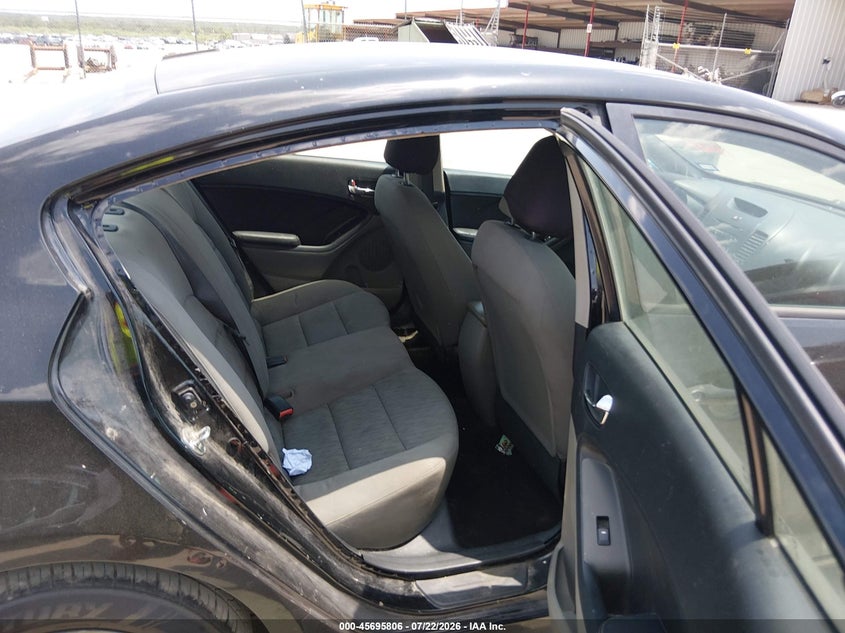 2015 Kia Forte VIN KNAFK4A62F5408068 IAAI salvage auction — NORMAL WEAR, Original (Texas), sold $400 on 2026-07-28 (photo 8)