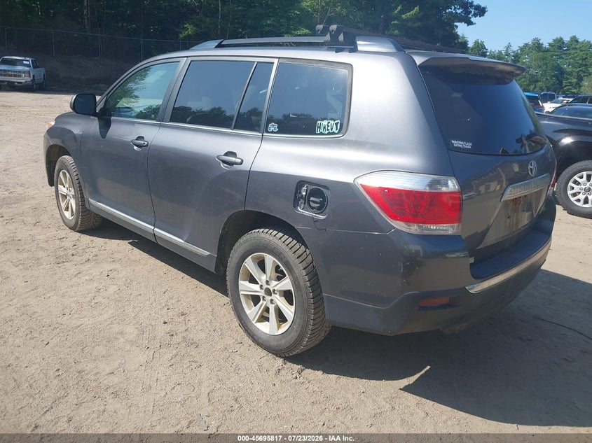 2013 Toyota Highlander VIN 5TDBK3EH9DS230416 IAAI salvage auction — NORMAL WEAR, Original (Vermont), sold $2,700 on 2026-07-30 (photo 3)