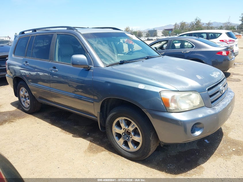 2004 Toyota Highlander VIN JTEDP21A240039805 IAAI salvage auction — NORMAL WEAR, Clear - Dealer Only (California), sold $625 on 2026-07-29 (photo 1)