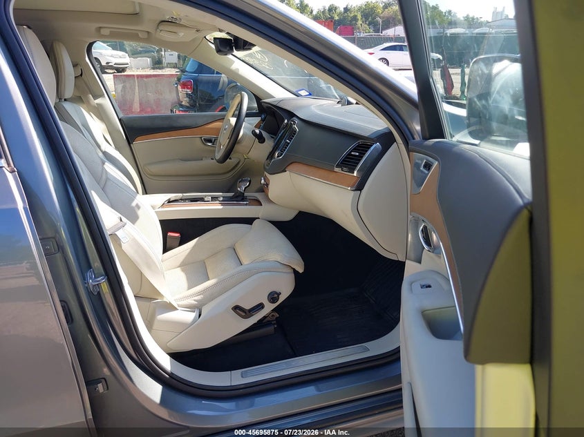 2019 Volvo Xc90 VIN YV4A22PL5K1457715 IAAI salvage auction — LEFT SIDE, Wait Title, sold $10,000 on 2026-09-25 (photo 5)
