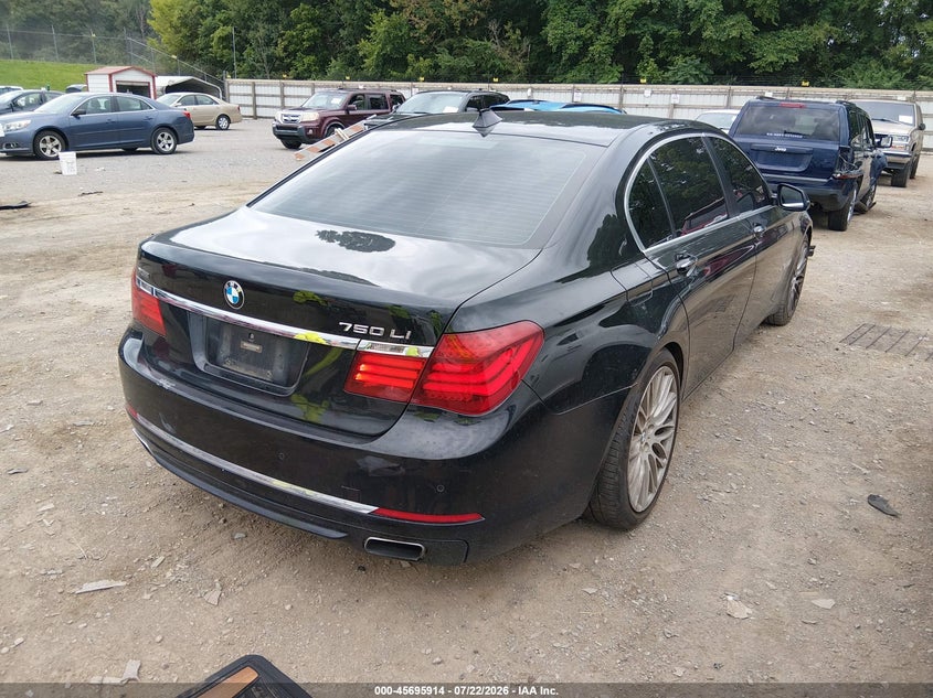 2013 BMW 7er VIN WBAYF8C54DDE59358 IAAI salvage auction — NORMAL WEAR, Clear (Tennessee), sold $25 on 2026-07-29 (photo 4)