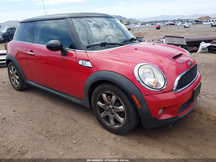 2010 Mini Cooper VIN WMWMF7C59ATZ71110 IAAI salvage auction — NORMAL WEAR, Clear-Dealer Only (Arizona), sold $50 on 2026-07-28 (photo 1)