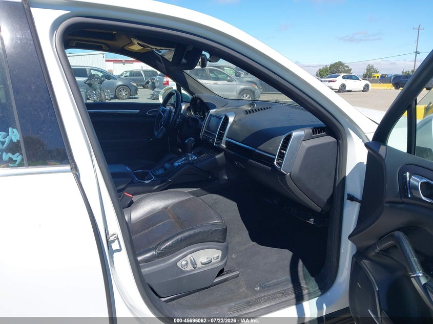 2016 Porsche Cayenne VIN WP1AE2A21GLA64332 IAAI salvage auction — UNKNOWN, Salvage (California), sold $3,500 on 2026-08-12 (photo 5)