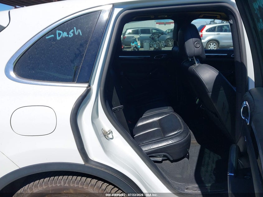 2016 Porsche Cayenne VIN WP1AE2A21GLA64332 IAAI salvage auction — UNKNOWN, Salvage (California), sold $3,500 on 2026-08-12 (photo 8)