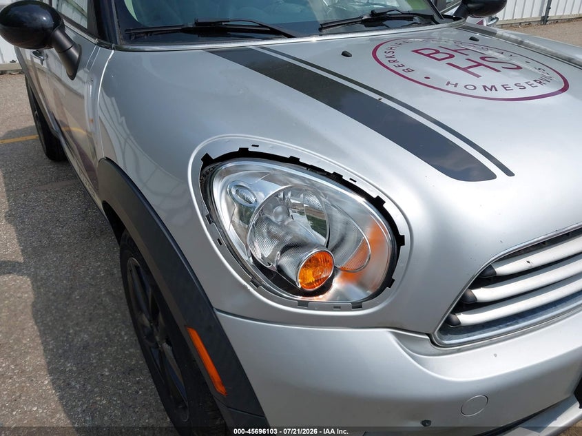 2012 Mini VIN WMWZB3C57CWM06608 IAAI salvage auction — NORMAL WEAR, Clear (Michigan), sold $25 on 2026-07-27 (photo 6)