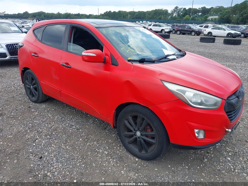 2010 Hyundai Tucson VIN KM8JU3AC8AU103899 IAAI salvage auction — NORMAL WEAR, Clear (New York), sold $450 on 2026-07-28 (photo 1)