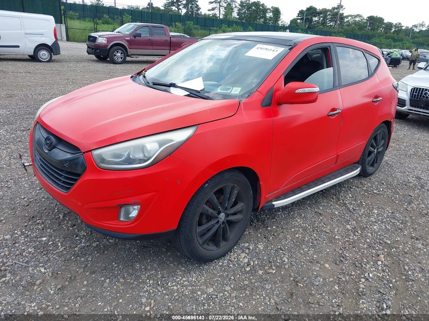 2010 Hyundai Tucson VIN KM8JU3AC8AU103899 IAAI salvage auction — NORMAL WEAR, Clear (New York), sold $450 on 2026-07-28 (photo 2)