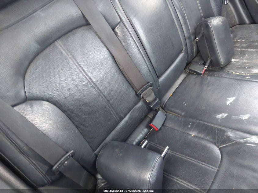 2010 Hyundai Tucson VIN KM8JU3AC8AU103899 IAAI salvage auction — NORMAL WEAR, Clear (New York), sold $450 on 2026-07-28 (photo 8)