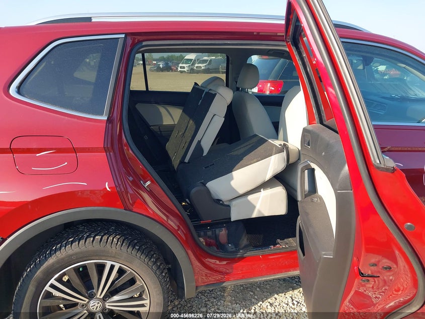 2019 Volkswagen Tiguan VIN 3VV2B7AXXKM074700 IAAI salvage auction — REAR END, Wait Title, sold $4,650 on 2026-09-06 (photo 8)