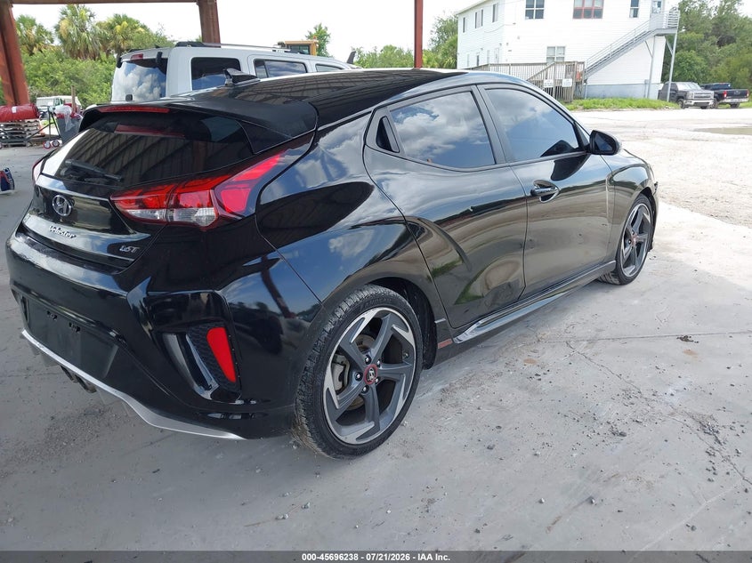 2020 Hyundai Veloster VIN KMHTH6ABXLU021424 IAAI salvage auction — NORMAL WEAR, Clear (Florida), sold $25 on 2026-07-28 (photo 4)