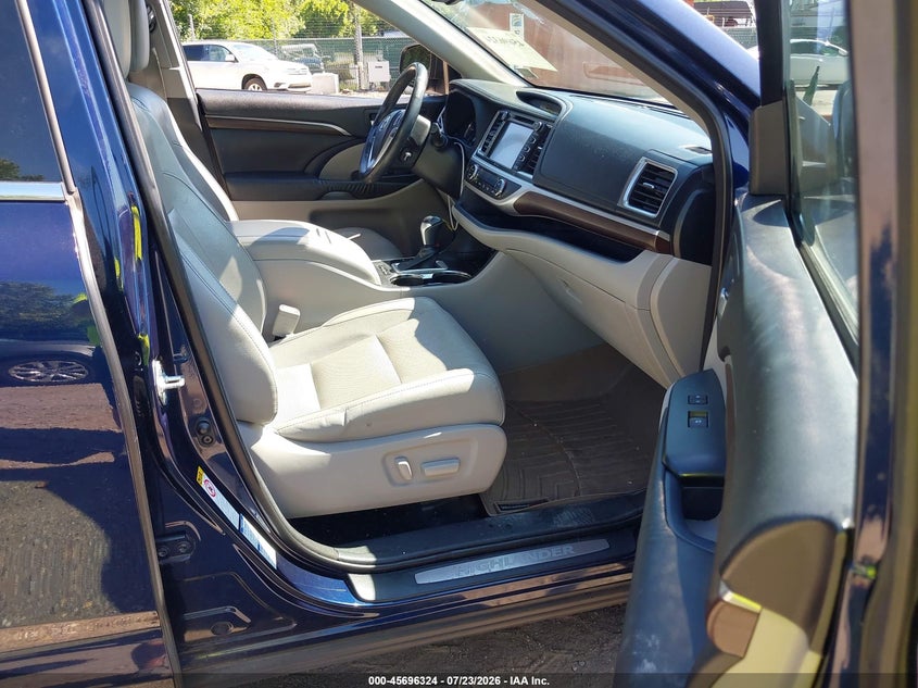 2014 Toyota Highlander VIN 5TDDKRFH8ES031899 IAAI salvage auction — FRONT END, Salvage - Greater Than 75% (Maryland), sold $7,600 on 2026-08-01 (photo 5)