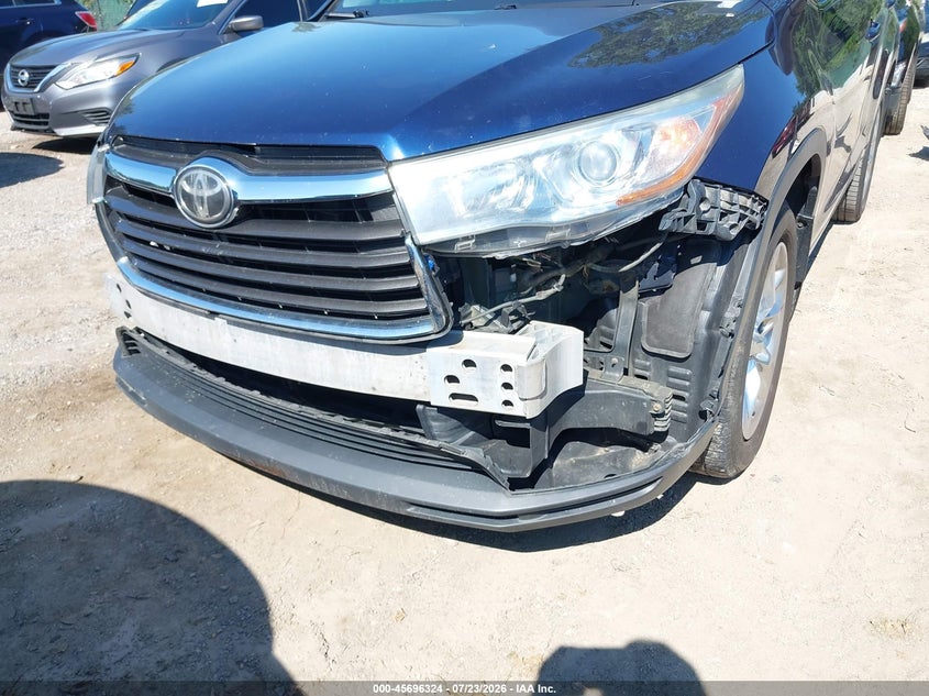 2014 Toyota Highlander VIN 5TDDKRFH8ES031899 IAAI salvage auction — FRONT END, Salvage - Greater Than 75% (Maryland), sold $7,600 on 2026-08-01 (photo 6)