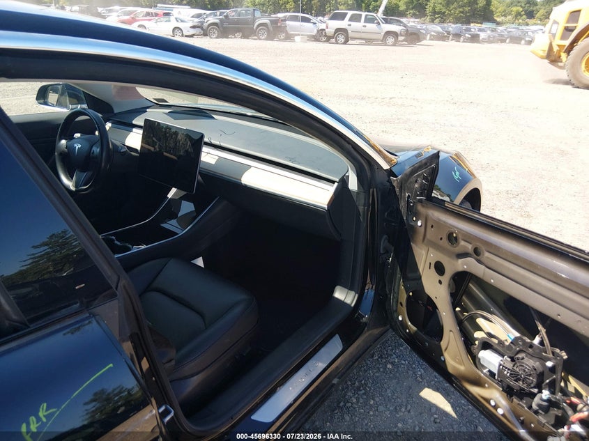 2019 Tesla Model 3 VIN 5YJ3E1EA6KF407461 IAAI salvage auction — REAR END, Salvage (Pennsylvania), sold $4,350 on 2026-08-02 (photo 5)