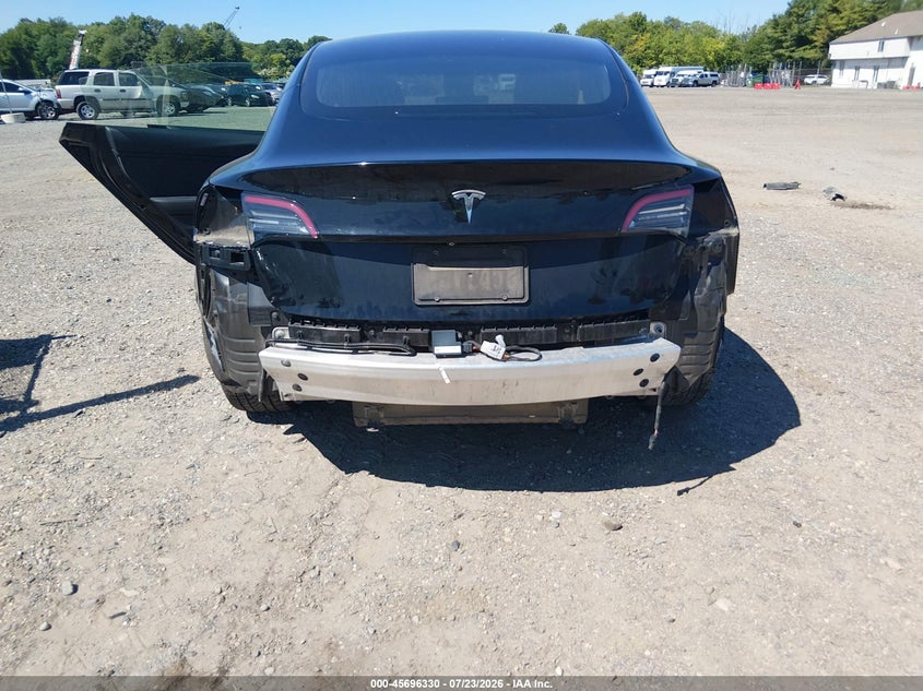 2019 Tesla Model 3 VIN 5YJ3E1EA6KF407461 IAAI salvage auction — REAR END, Salvage (Pennsylvania), sold $4,350 on 2026-08-02 (photo 6)
