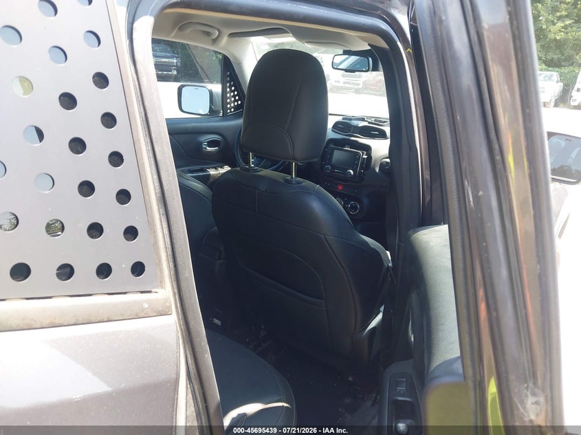 2016 Jeep Renegade VIN ZACCJBDT6GPD22432 IAAI salvage auction — NORMAL WEAR, Clear (Missouri), sold $675 on 2026-08-12 (photo 8)