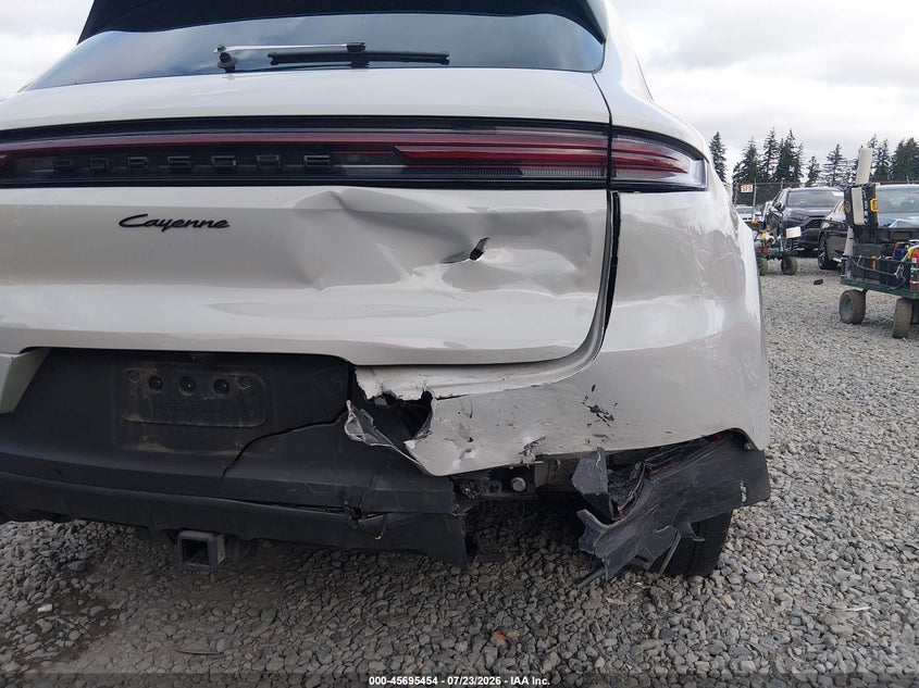 2024 Porsche Cayenne VIN WP1AA2AY2RDA01320 IAAI salvage auction — RIGHT REAR, Salvage Title, sold $37,550 on 2026-08-19 (photo 6)