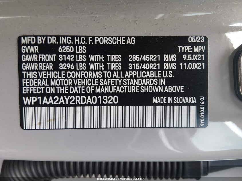2024 Porsche Cayenne VIN WP1AA2AY2RDA01320 IAAI salvage auction — RIGHT REAR, Salvage Title, sold $37,550 on 2026-08-19 (photo 9)