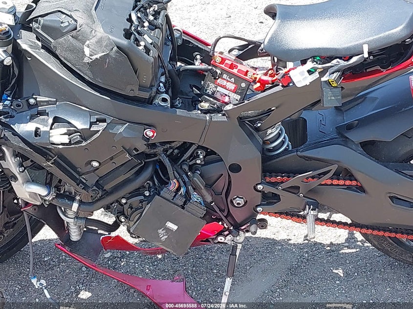 2024 Yamaha Yzf VIN JYARN66E3RA004836 IAAI salvage auction — ALL OVER, Wait Title, sold $4,250 on 2026-09-11 (photo 8)