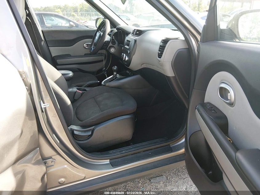 2015 Kia Soul VIN KNDJN2A23F7181063 IAAI salvage auction — NORMAL WEAR, Clear (Florida), sold $50 on 2026-07-28 (photo 5)