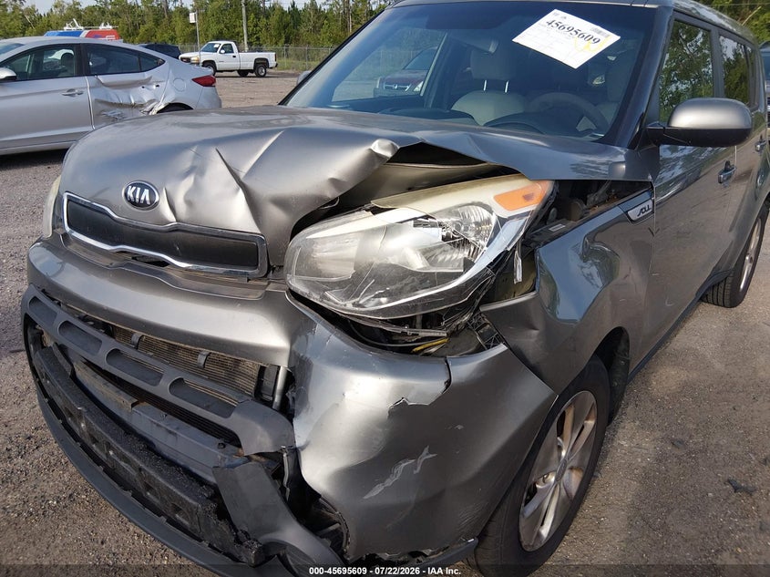 2015 Kia Soul VIN KNDJN2A23F7181063 IAAI salvage auction — NORMAL WEAR, Clear (Florida), sold $50 on 2026-07-28 (photo 6)