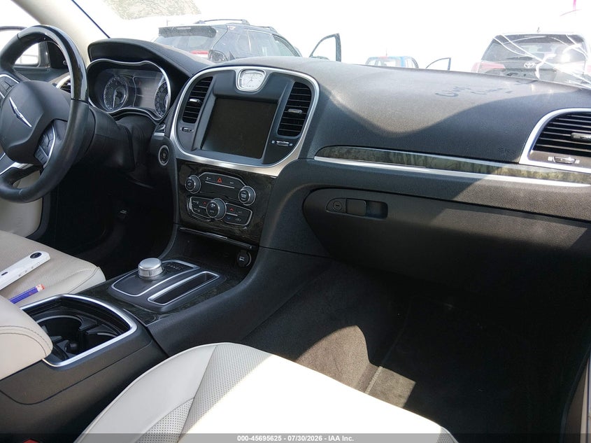2016 Chrysler 300c VIN 2C3CCAKG1GH261720 IAAI salvage auction — SIDE, Salvage (Minnesota), sold $4,600 on 2026-10-06 (photo 5)