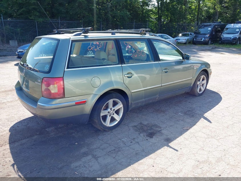 2004 Volkswagen Passat VIN WVWYH63B74E066629 IAAI salvage auction — NORMAL WEAR, Original (Maine), sold $25 on 2026-07-27 (photo 4)