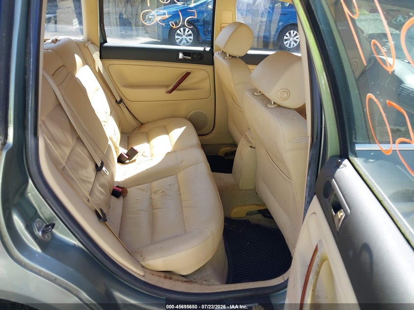 2004 Volkswagen Passat VIN WVWYH63B74E066629 IAAI salvage auction — NORMAL WEAR, Original (Maine), sold $25 on 2026-07-27 (photo 8)
