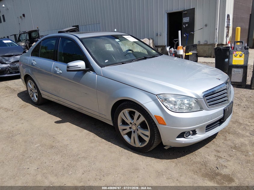 2010 Mercedes-benz C class VIN WDDGF8BB0AR111287 IAAI salvage auction — NORMAL WEAR, Original (Vermont), sold $925 on 2026-08-06 (photo 1)
