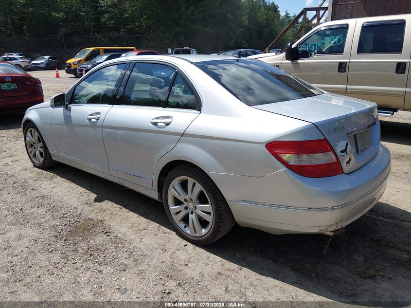 2010 Mercedes-benz C class VIN WDDGF8BB0AR111287 IAAI salvage auction — NORMAL WEAR, Original (Vermont), sold $925 on 2026-08-06 (photo 3)