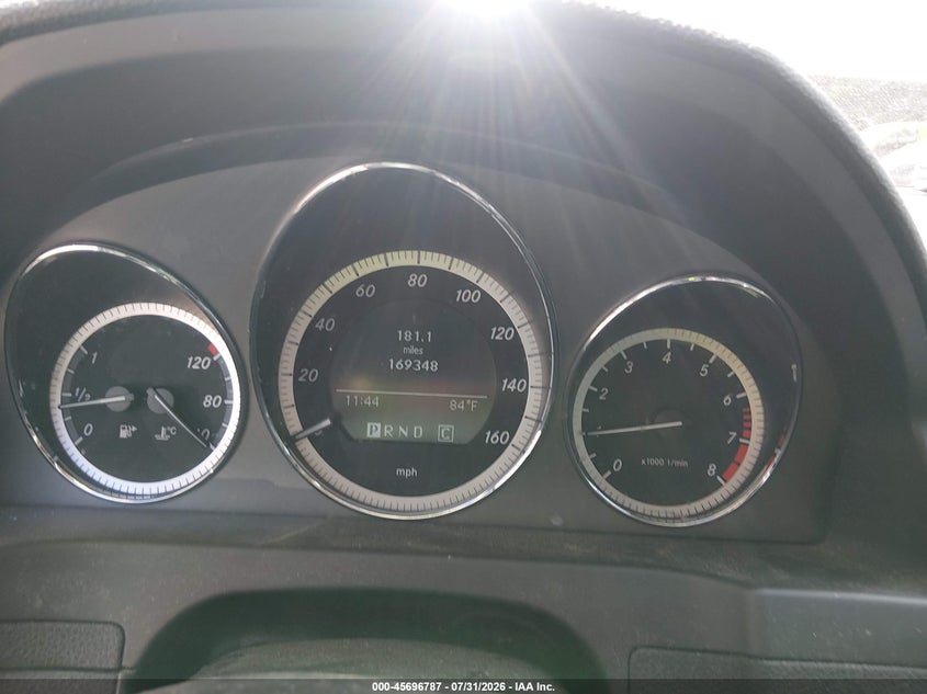 2010 Mercedes-benz C class VIN WDDGF8BB0AR111287 IAAI salvage auction — NORMAL WEAR, Original (Vermont), sold $925 on 2026-08-06 (photo 7)