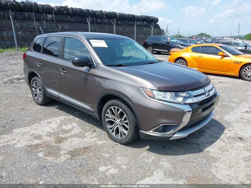 2016 Mitsubishi Outlander VIN JA4AZ3A32GZ060625 IAAI salvage auction — NORMAL WEAR, Clear (Pennsylvania), sold $1,600 on 2026-07-31 (photo 1)