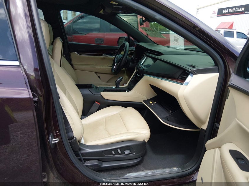 2017 Cadillac Xt5 VIN 1GYKNCRS1HZ196211 IAAI salvage auction — FRONT END, Wait Title, sold $200 on 2026-08-31 (photo 5)